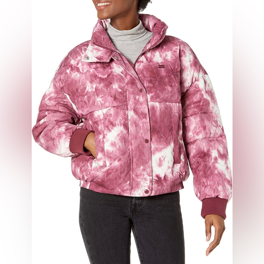 Levi’s Cinch Puffer Jacket